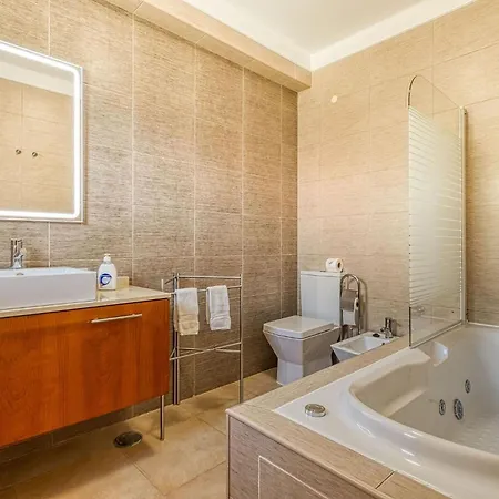 Villa Albatroz - Gorgeous & Spacious In Carvoeiro *