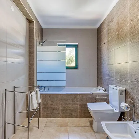 Villa Albatroz - Gorgeous & Spacious In Carvoeiro